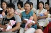 1400496_7_8fdb_des-chinoises-suivent-des-cours-de-babysitting.jpg