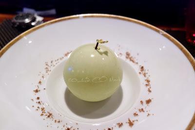 peu-reve-joel-robuchon-L-qSRDXS.jpeg