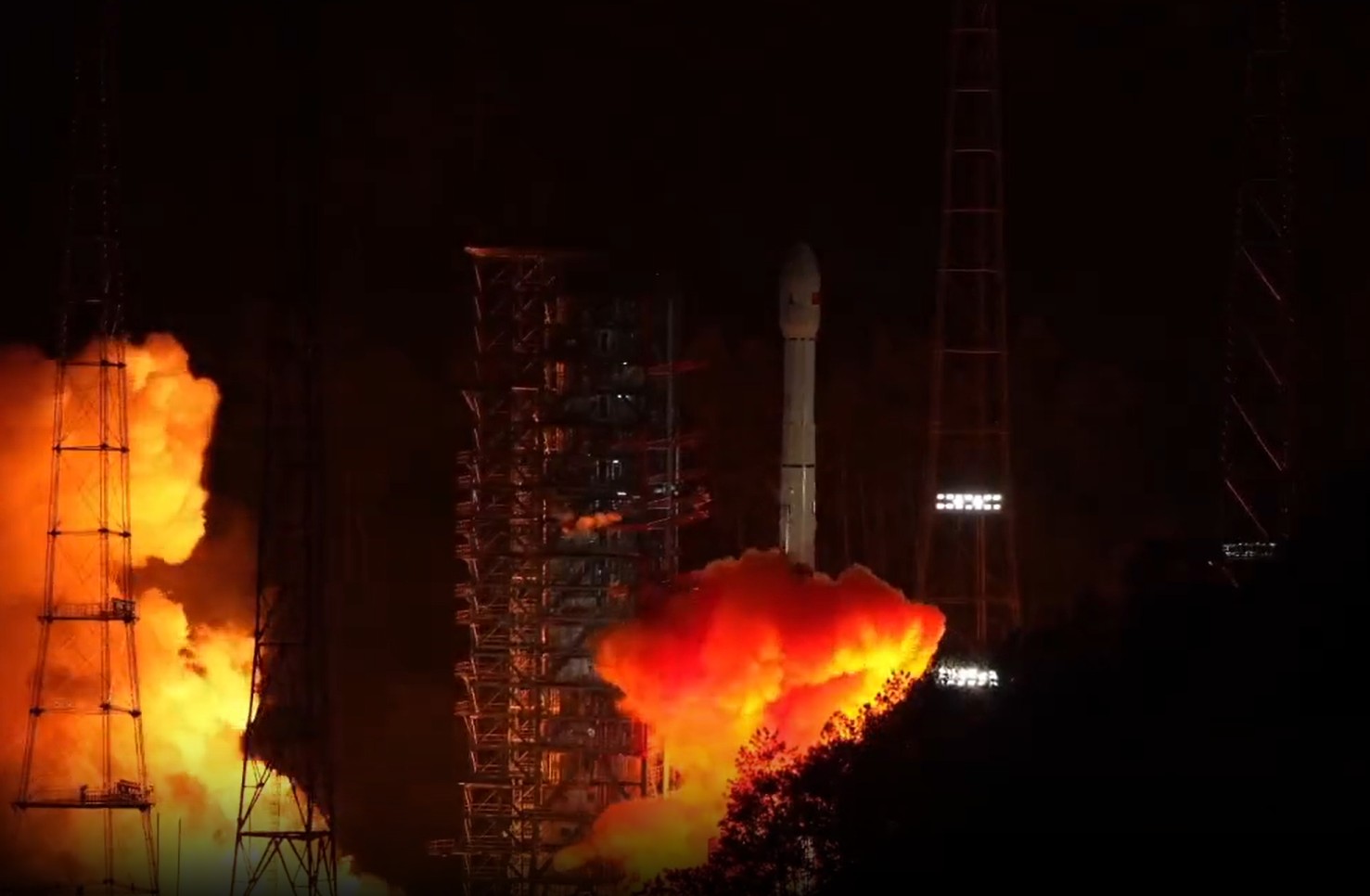spacenews.com
