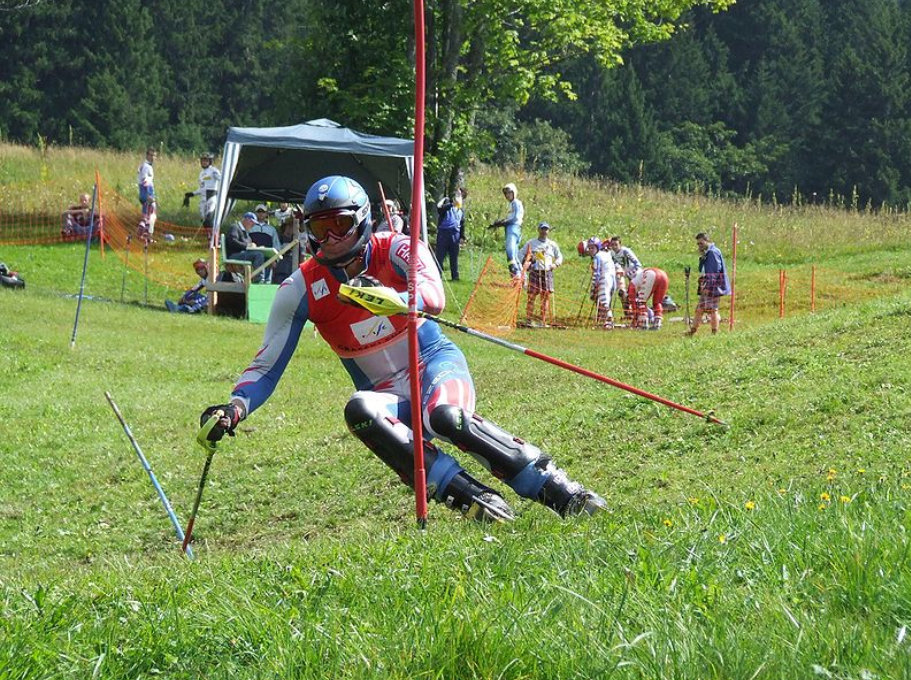 ski-sur-herbe.jpg