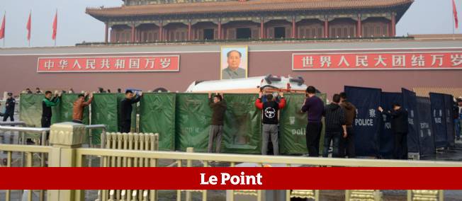 place-tiananmen-chine-pekin-2082427-jpg_1830743.JPG