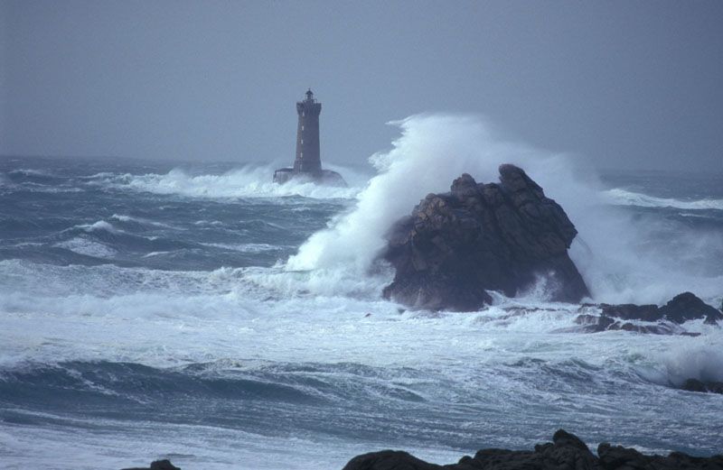 LA-JUMENT-PHARE.jpg
