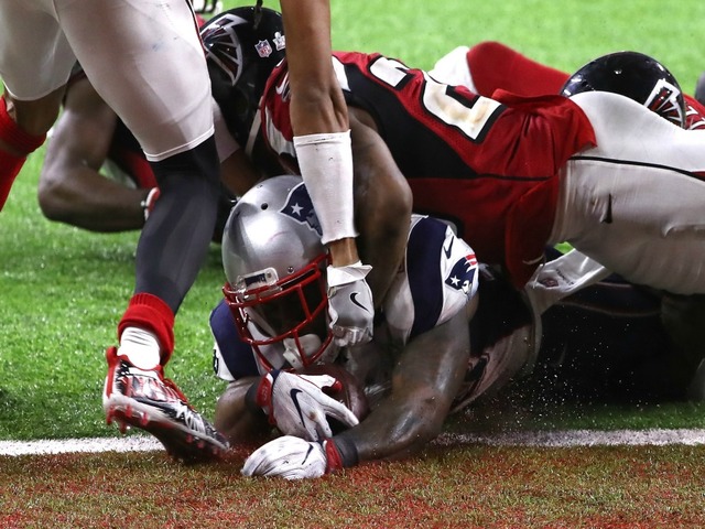 james_white_winning_td_sb51_1486393264467_54660752_ver1.0_640_480.jpg